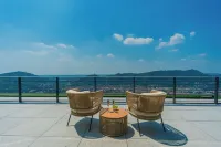 Pureview Luxury Suites, with Breakfast & Pool Hotels in Albese Con Cassano
