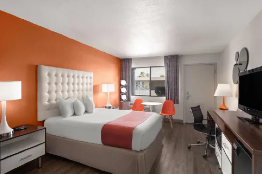 Howard Johnson by Wyndham Modesto Ceres