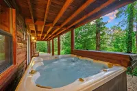 Big Sky Mountain Lodge-Spectacular Views-Hot Tub\GameRoom\Play-Set\Hike To River