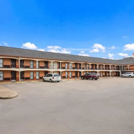 Econo Lodge Austin North Near the Domain Отели рядом с достопримечательностью «Торговый центр The Arboretum»