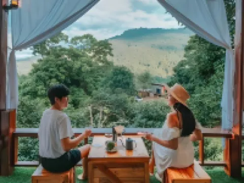 CR Farm stay Hotels in Mae Rim