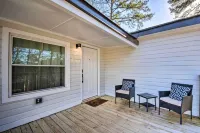 Private Yard and Fire Pit Commerce Home!