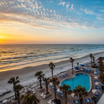The Shores Resort & Spa Отели рядом с достопримечательностью «Парк Сан Сплэш»