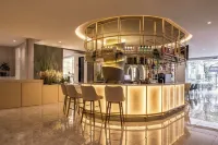 Le Parc Hotel, Beyond Stars - bar