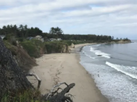 Oceanfront Home, Lighthouse, Beach Access, Spectacular Sunsets, Newly Remodeled