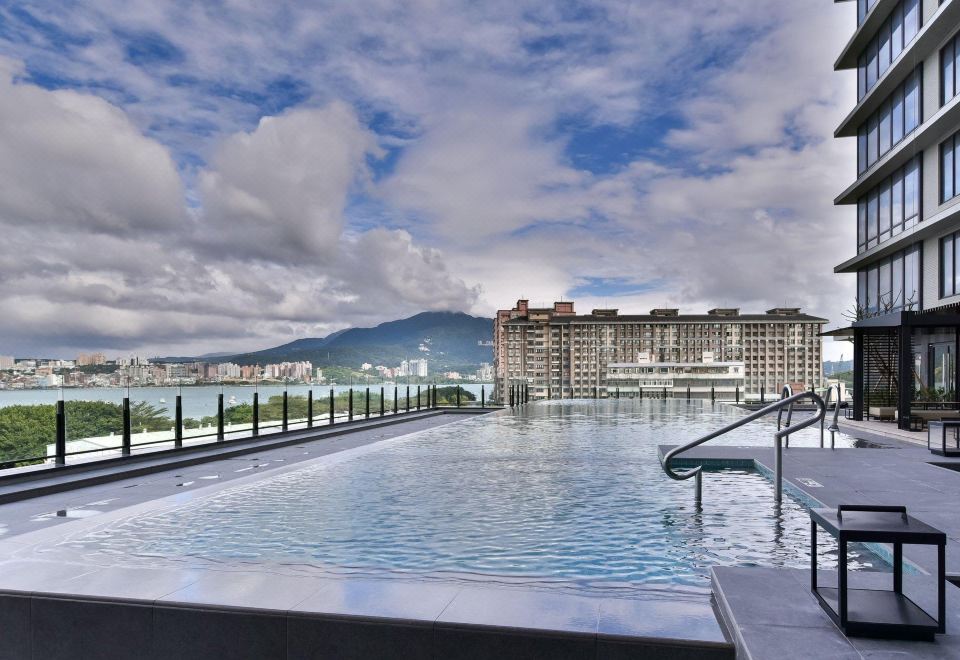 포 포인츠 바이 쉐라톤 수영장