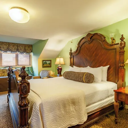 Ivy Lodge