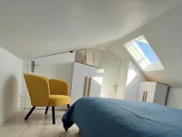 "L'Abri côtier", exceptional location on the cliff with 180° sea view. Sémaphore de la Pointe Saint-Mathieu 주변 호텔