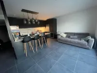 3-room apartment ideally located near shops Airport Beach