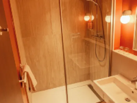 เมอร์เคียว อาร์ลส์ เซ็นเตอร์ อารีนส์ โรงแรมในอาร์ล