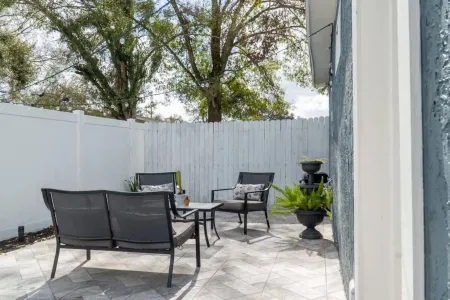 Perfect Location! All include Tampa Private Suite