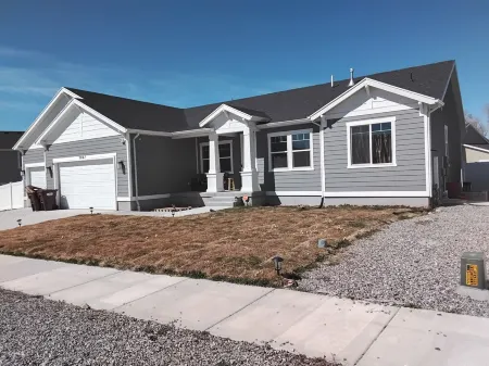 Cozy Hideaway Parks + Trails Near SLC Airport Отели в г. Lake Point