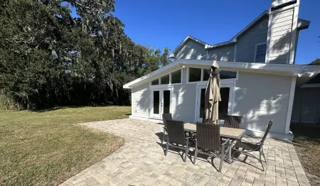 Modern Farmhouse on 2 acres w/Barn! Convenient to everything Tampa has to offer!