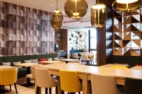 Hampton by Hilton Berlin City East Side Gallery - breakfast