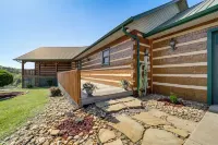 Panoramic Mtn Views: Spacious Tennessee Home! - Hot Tub