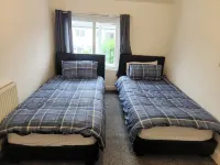 Doncaster Serviced Accommodation - 3 Bed House- Ideal for Contractors / Families