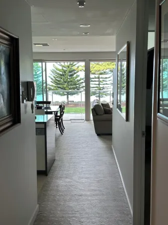 Romantic Getaway for two in the hub of Victor Harbor Отели рядом с достопримечательностью «Encounter Coast Discovery Centre»