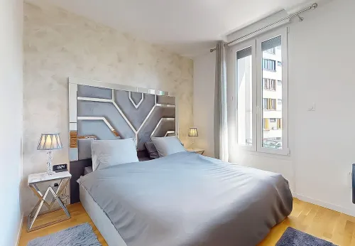 Apartment Grand Standing x1f340; Hotels in Épinay-sur-Seine