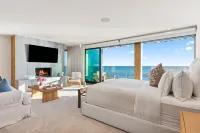 Beautiful, Contemporary Beach House In Malibu