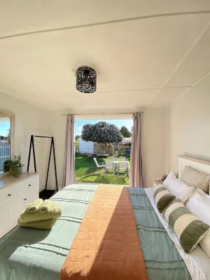 Sun-kissed Spa Retreat