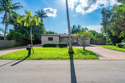 Spacious 3BR Home with Oversized Pool & Backyard