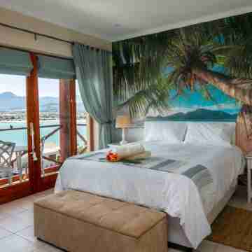 Le Gaulois - sea facing flat - L'Orchidee Rooms