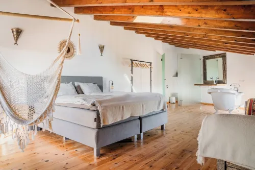 Luxury Eco Design House in Surf Resort Các khách sạn ở Raposeira