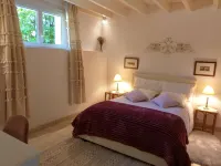 La petite saunière Hotels in Champeaux