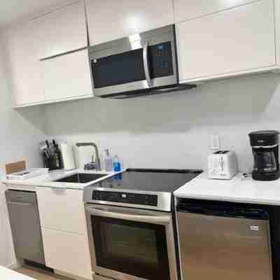 Charming Fully Furnished New Studio, Downtown Sacramento Others