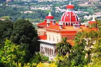 Vacation home with garden and private heated pool, near the beach