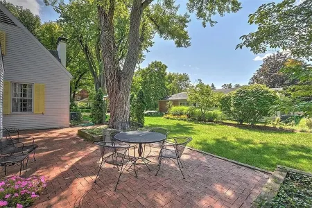 Heidi House-Close to everything 4-bedroom house in delightful Decatur