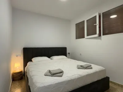 At 2 minutes from the beach of Segur de Calafell. Ideal apartment for a family. Calafell 주변 호텔