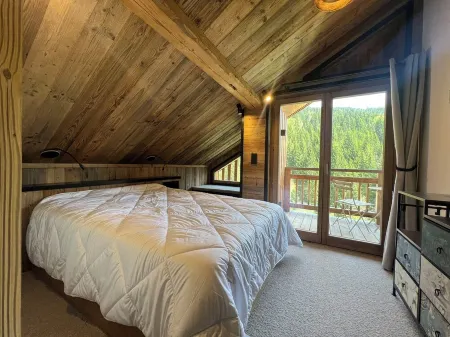 Le Refuge du Grand-père Отели в г. Танэнж