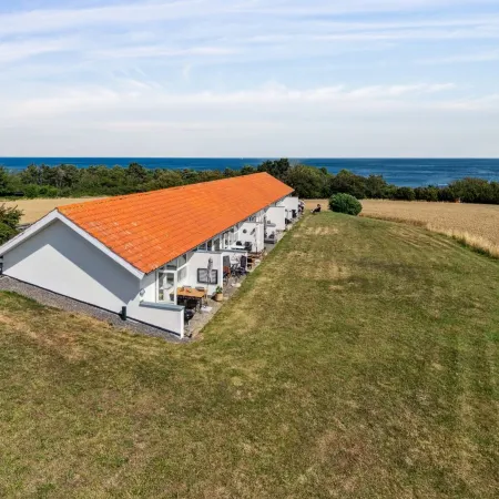 "Mia" - 200m from the Sea