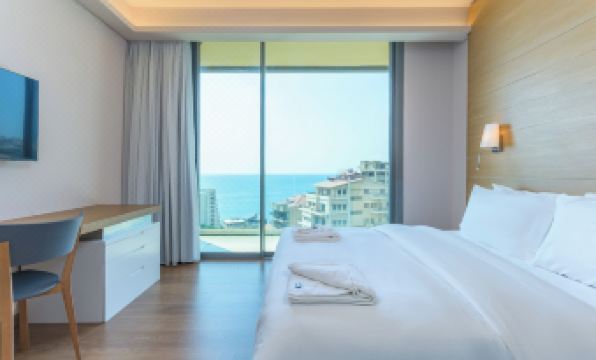 Jounieh Living - Residences by Local Host