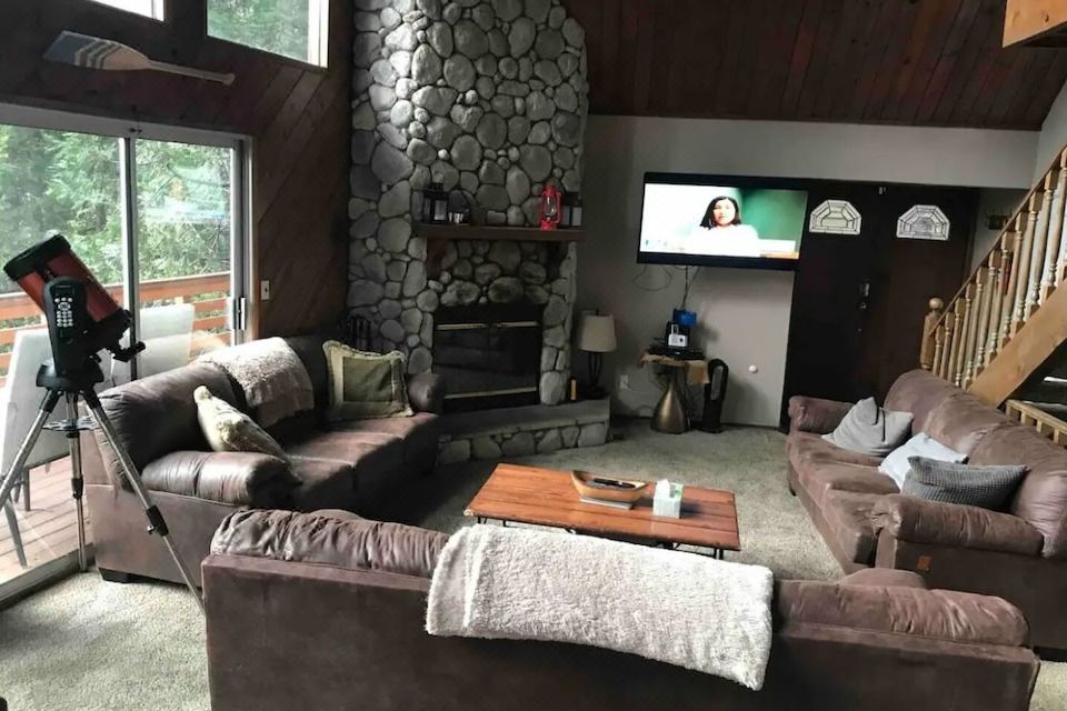 Photo 5 of 6