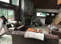 Lake cabin w/ big pines close to lake and village - 3-نجوم