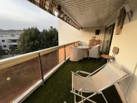 10 min from airport and 15 min from beaches air-conditioned apartment with terrace