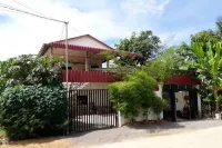 Cozy department wi Hotels in 