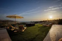 Sun and Sea Apartment