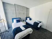 2 Bed House - Sleeps 5 - Garden - Parking - Wifi Hotel in zona Università di Leicester