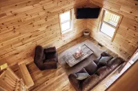 Cozy Cabin built 2024  in Deposit,NY Short walk to best Fly Fishing in Northeast Hotels in Deposit