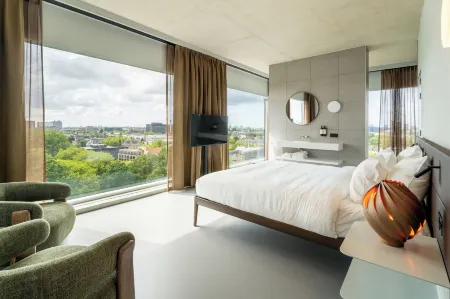 Hotel V Oosterpark Отели рядом с достопримечательностью «Stichting The Network University»