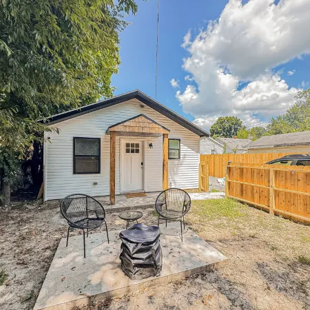 1BR Hideaway w/ Firepit, String Lights & Relaxing Outdoor Space