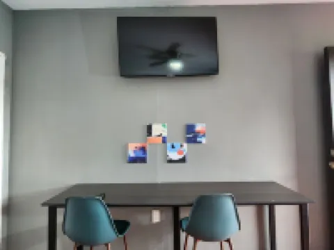 El Cosmopolitan Leon Hotels in Leon