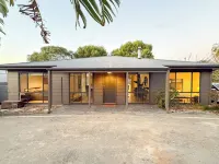 Ocean Breeze Stylish 4BR Retreat Hotels in Aldinga Beach