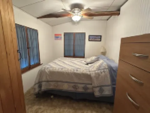 Charming Cabin Near Houghton Lake in Peaceful Prudenville with Heat!