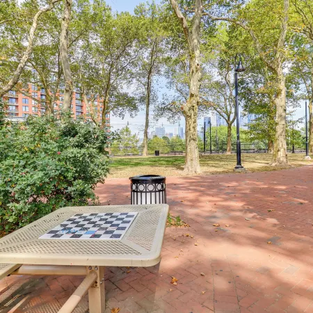 Walk to Hudson River Parks: Recently Renovated Apt