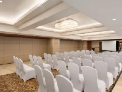 Ramada by Wyndham Ghaziabad Vasundhara Hotels in Ghaziabad