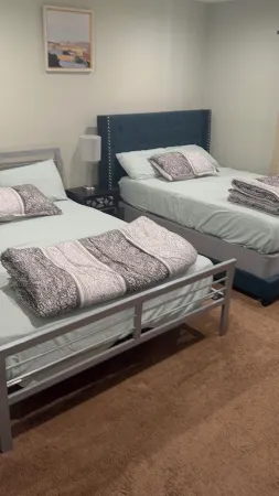 Amazing non smoking double bed apartment.